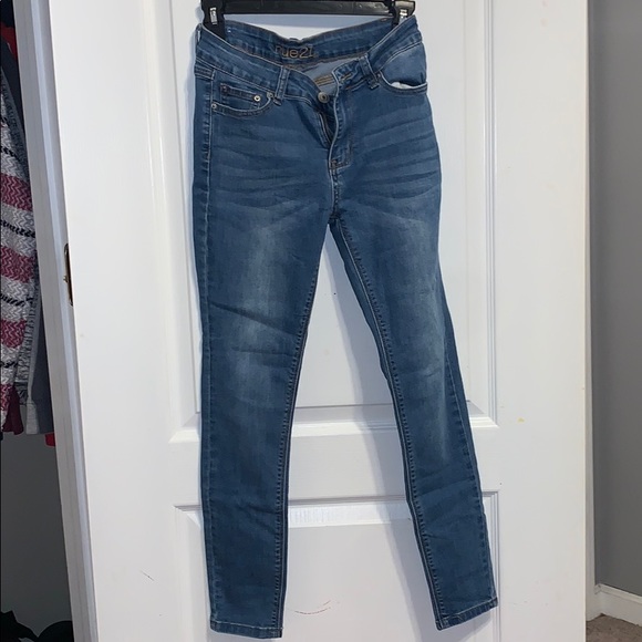 JEANS!!! - Picture 5 of 8